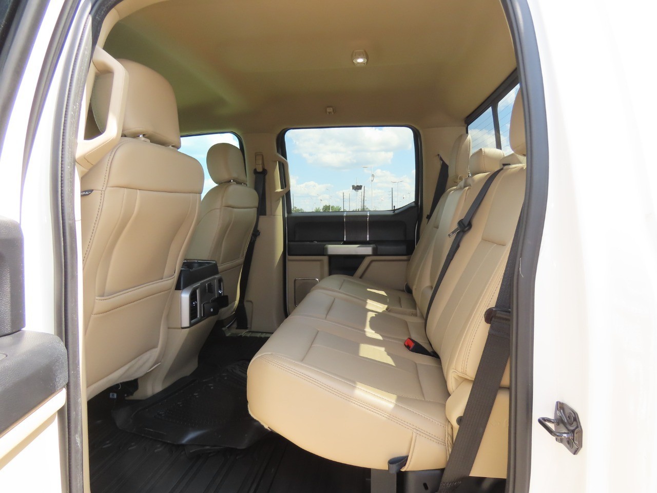 2020 Ford Super Duty F-250 SRW photo 21 of 32