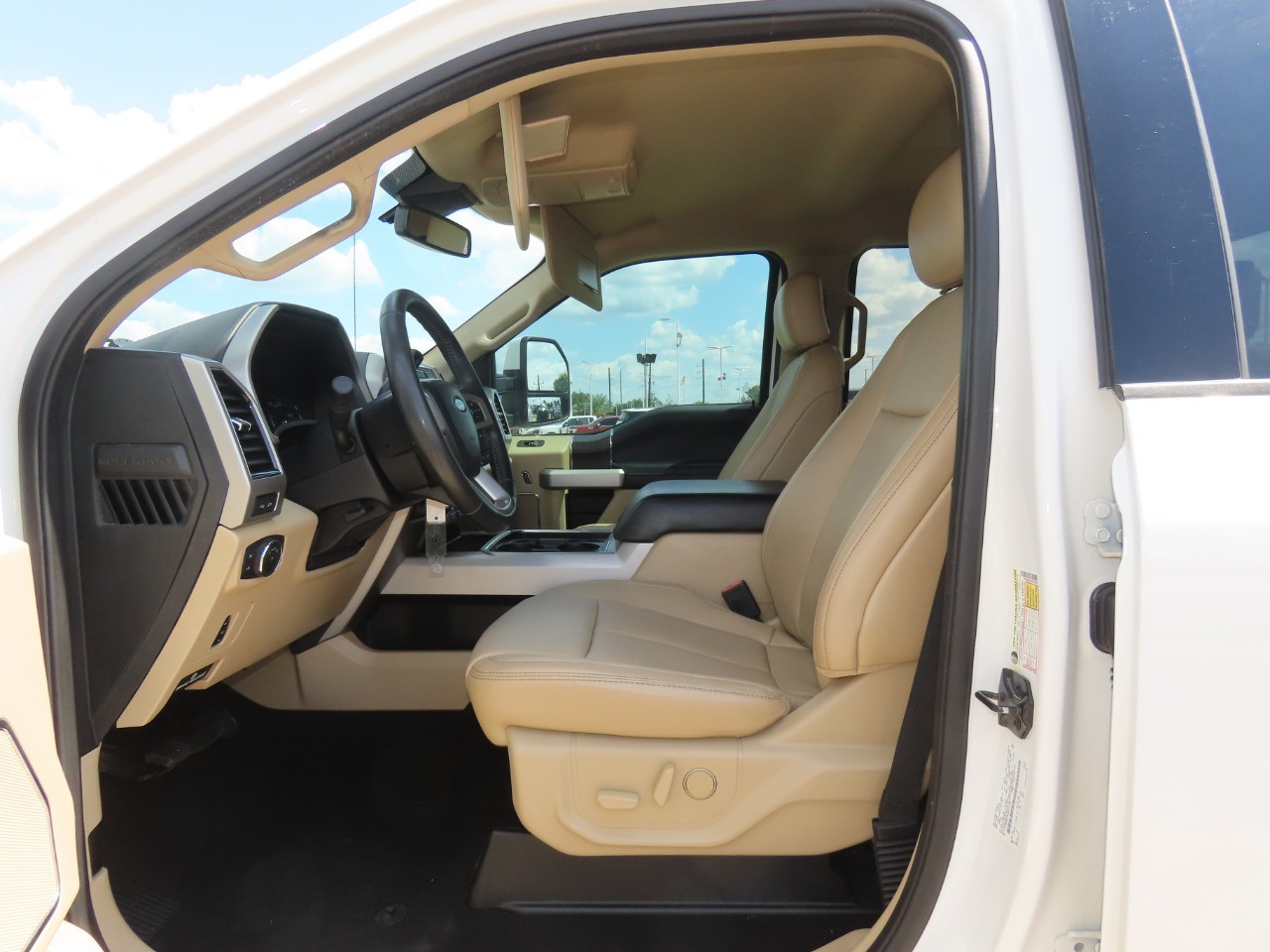 2020 Ford Super Duty F-250 SRW photo 26 of 32