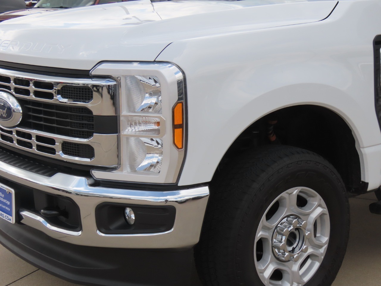 2025 Ford Super Duty F-250 SRW XLT Oxford White at Planet Ford