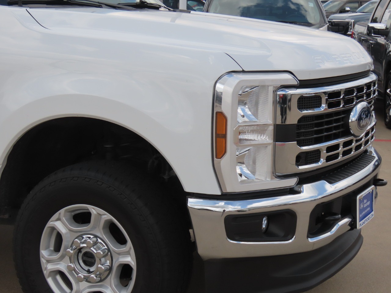 2025 Ford Super Duty F-250 SRW XLT Oxford White at Planet Ford