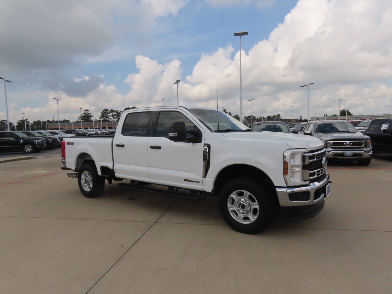 2025 Ford Super Duty F-250 SRW XLT Oxford White at Planet Ford