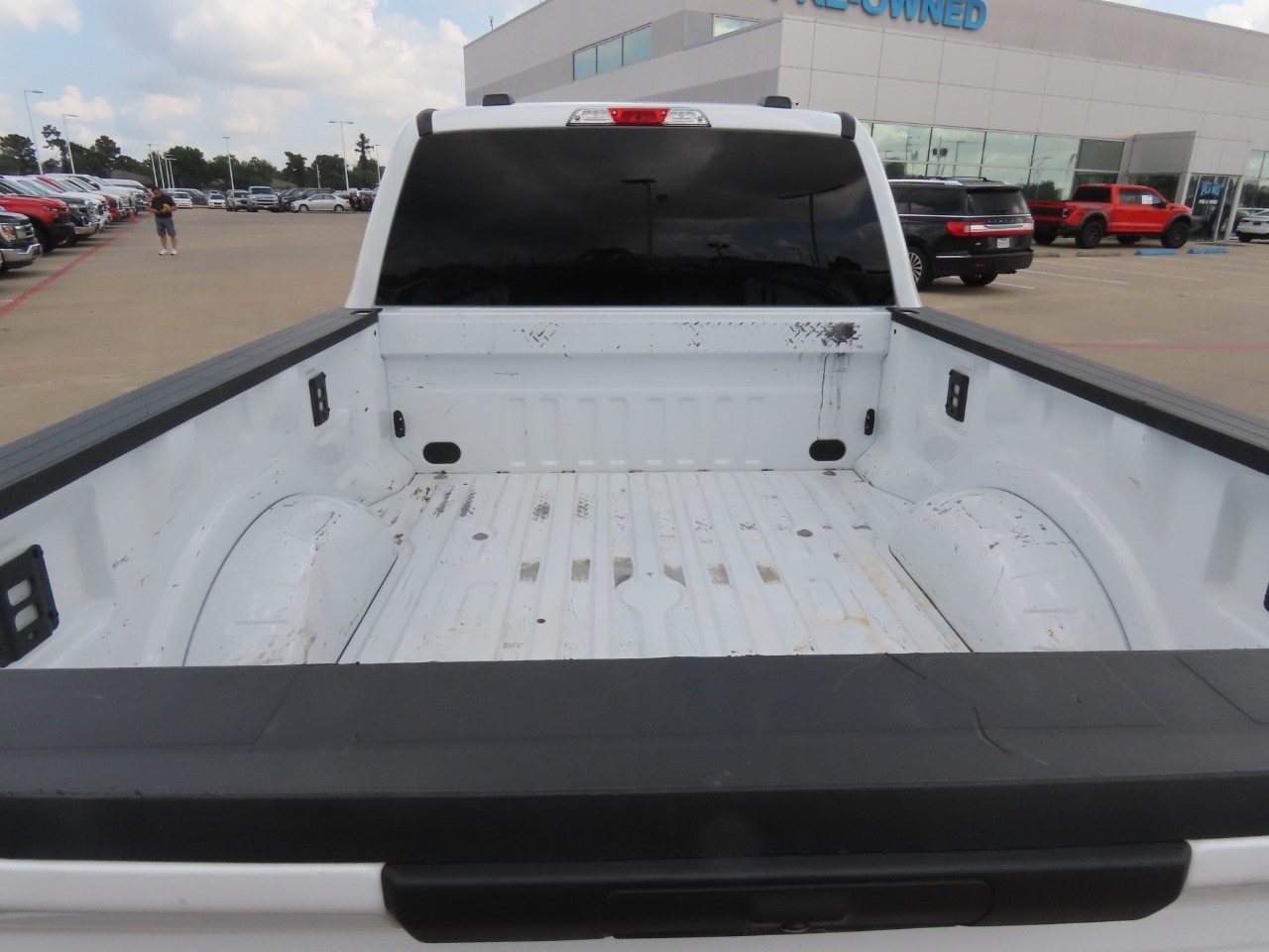 2025 Ford Super Duty F-250 SRW XLT Oxford White at Planet Ford