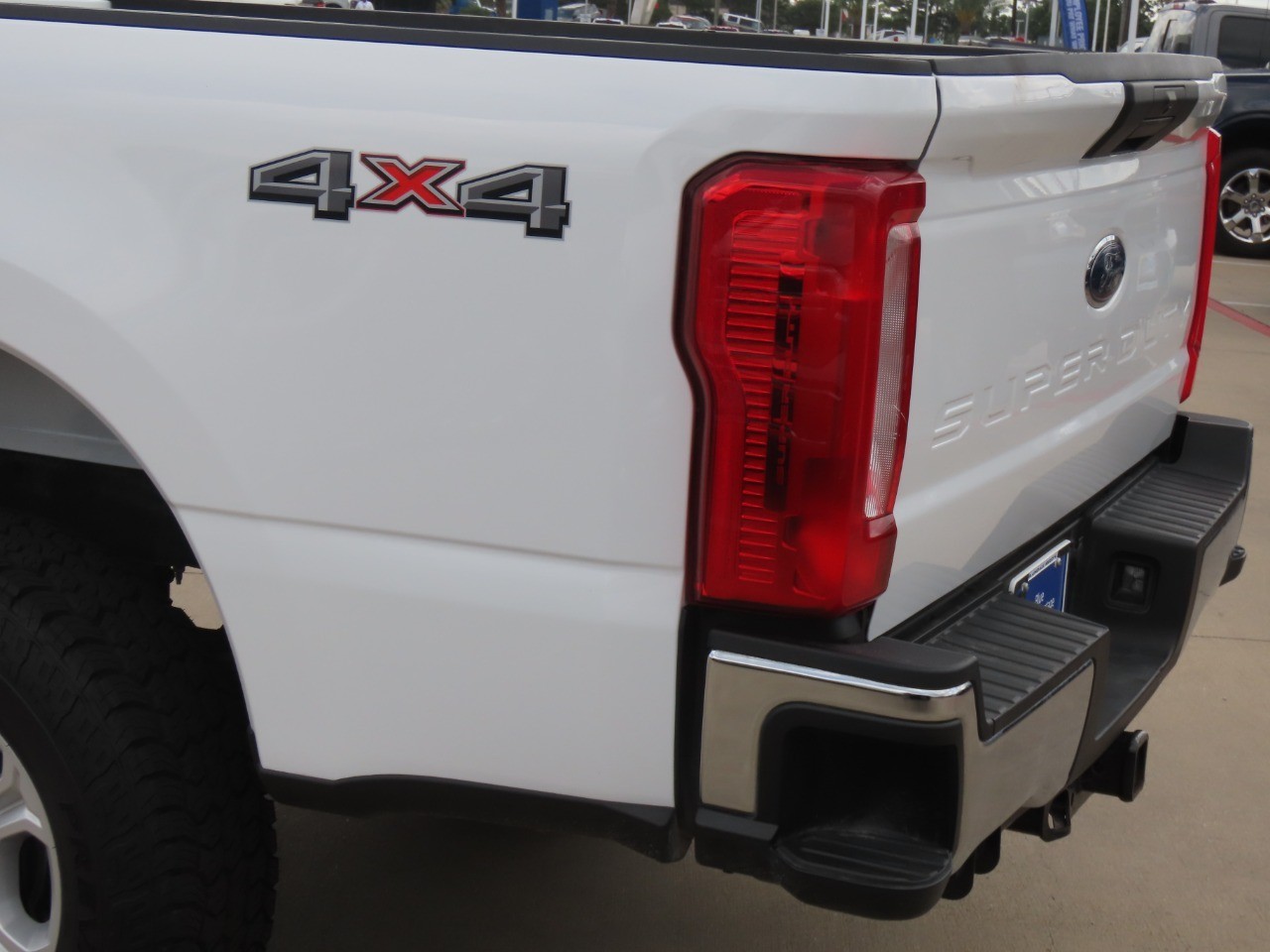 2025 Ford Super Duty F-250 SRW XLT Oxford White at Planet Ford