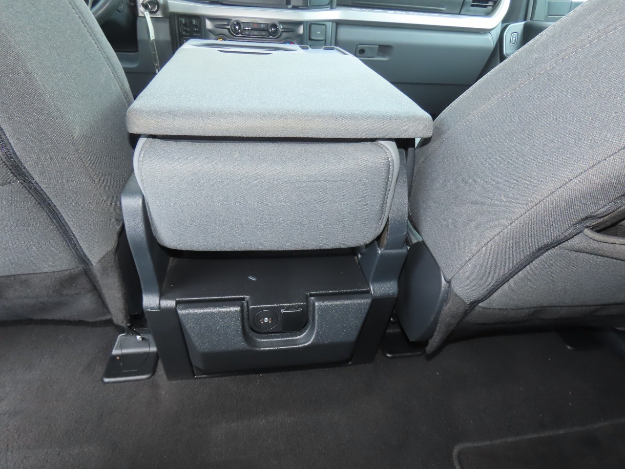 2025 Ford Super Duty F-250 SRW XLT Oxford White at Planet Ford