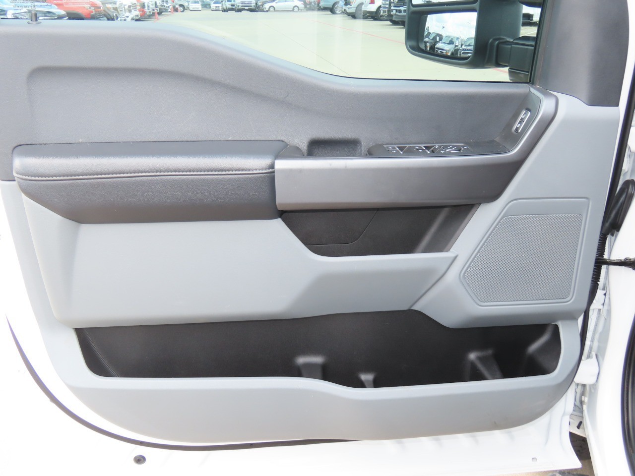 2025 Ford Super Duty F-250 SRW XLT Oxford White at Planet Ford