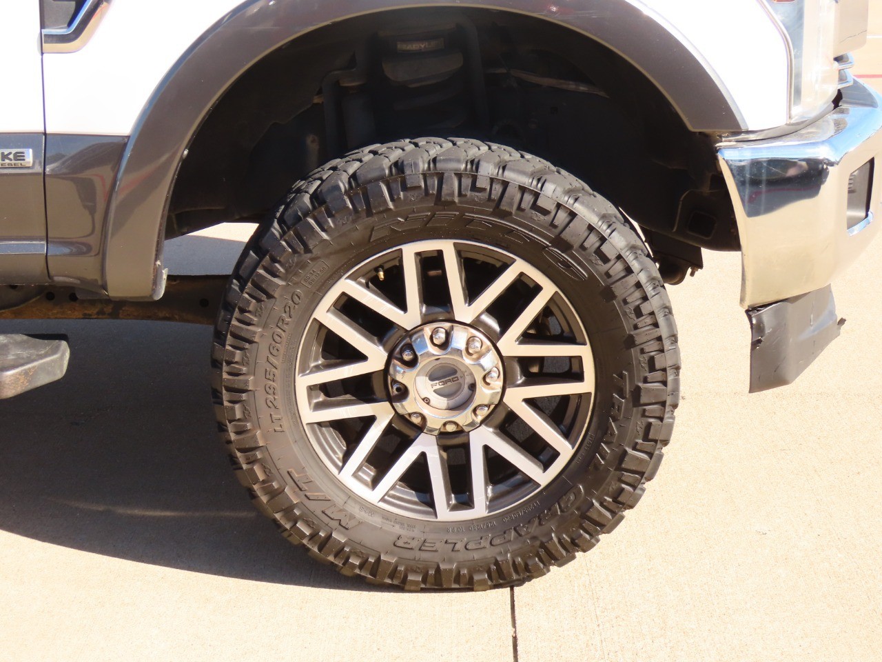 2019 Ford Super Duty F-250 SRW LARIAT - 8