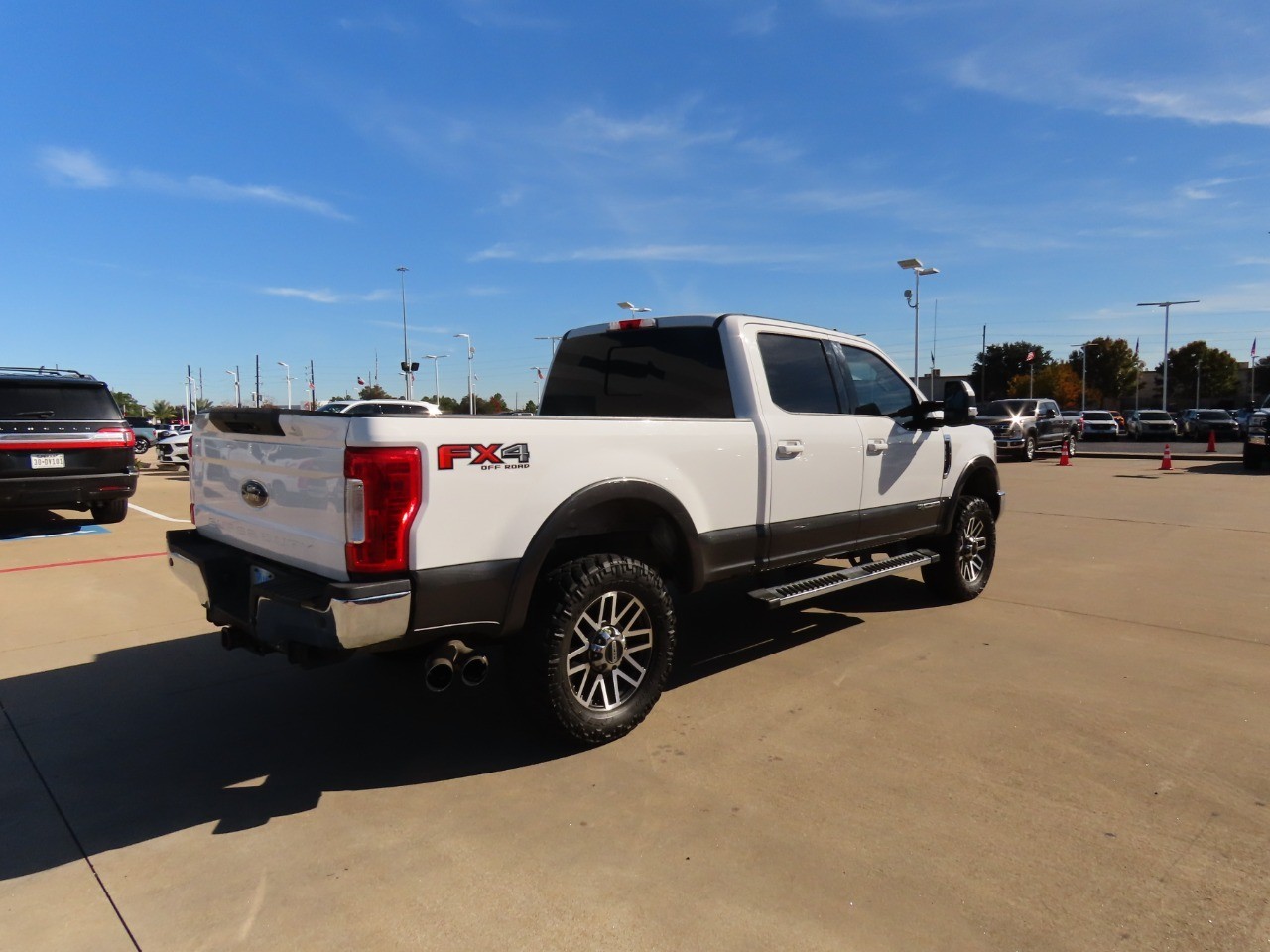 2019 Ford Super Duty F-250 SRW LARIAT - 10