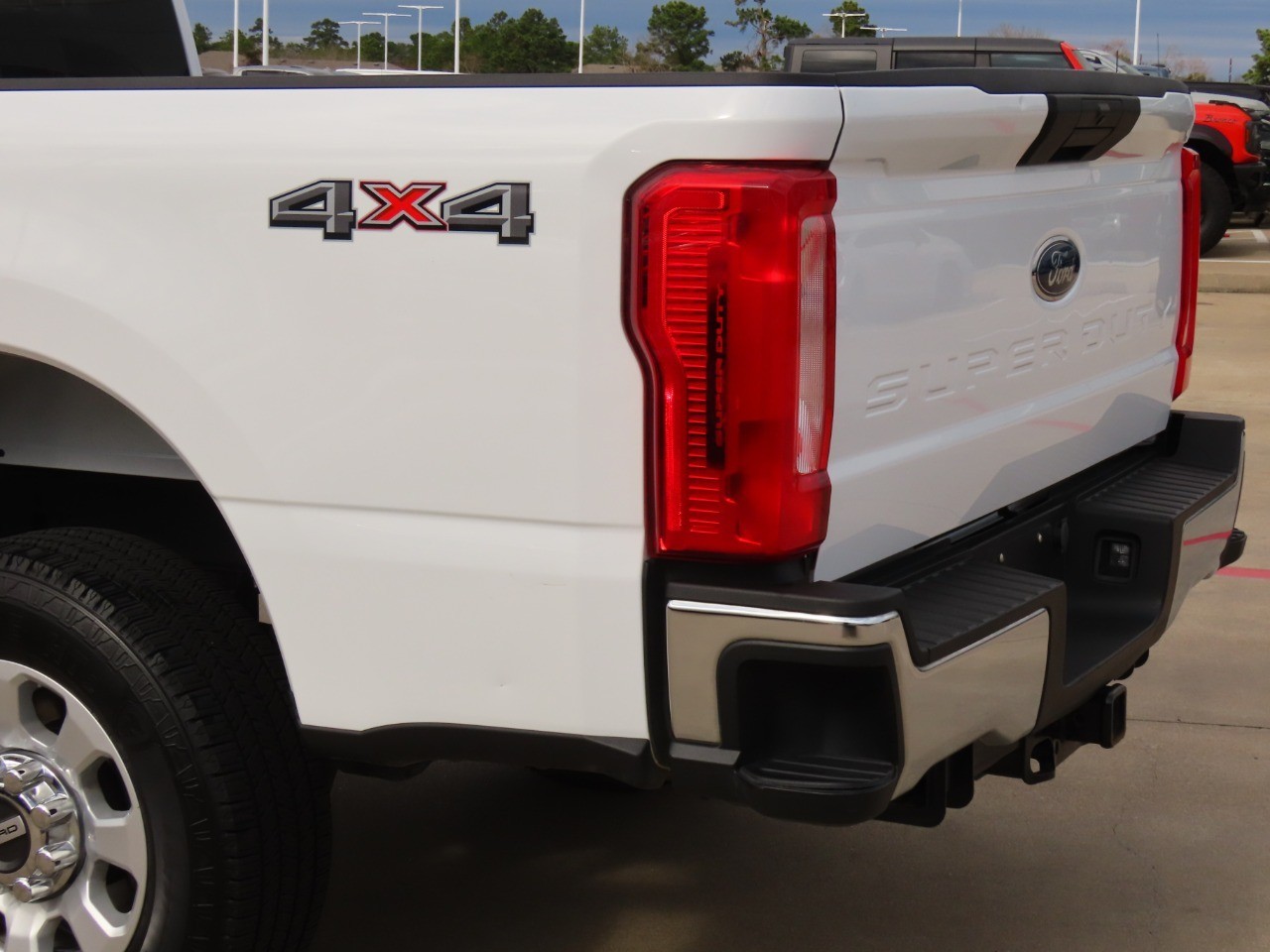 2024 Ford Super Duty F-250 SRW XLT Oxford White at Planet Ford