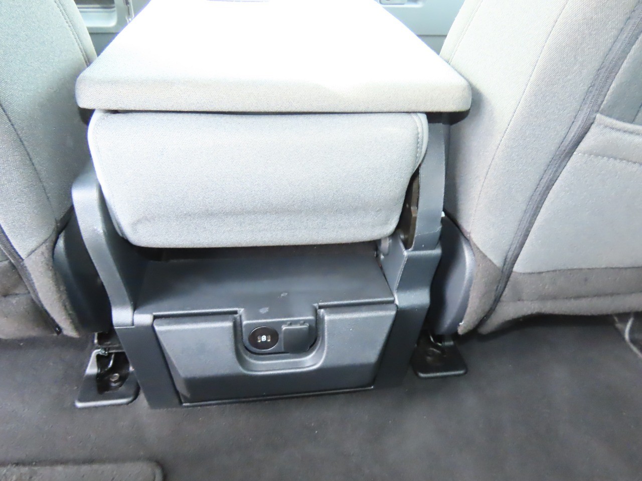 2024 Ford Super Duty F-250 SRW XLT Oxford White at Planet Ford