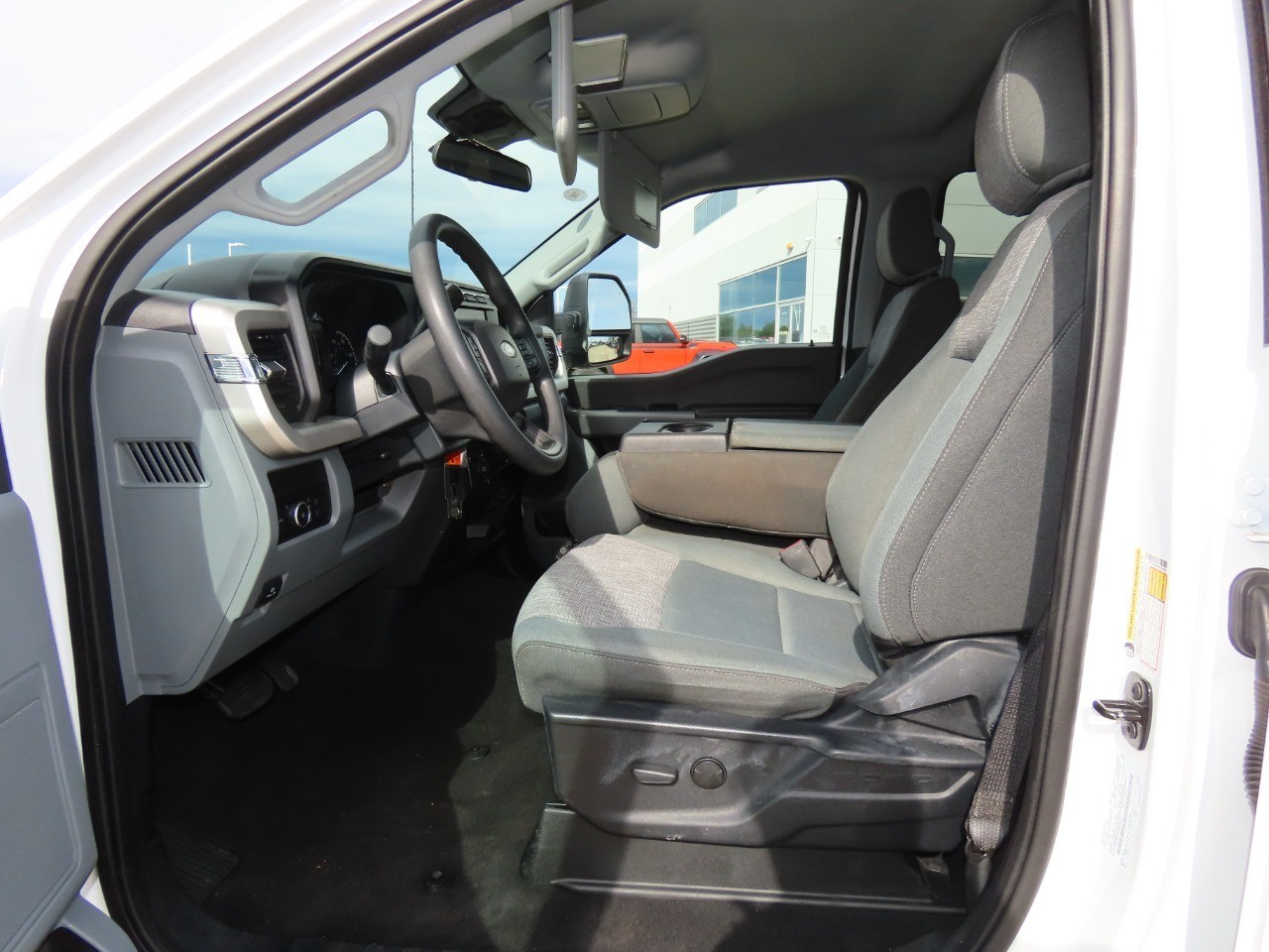 2024 Ford Super Duty F-250 SRW XLT Oxford White at Planet Ford