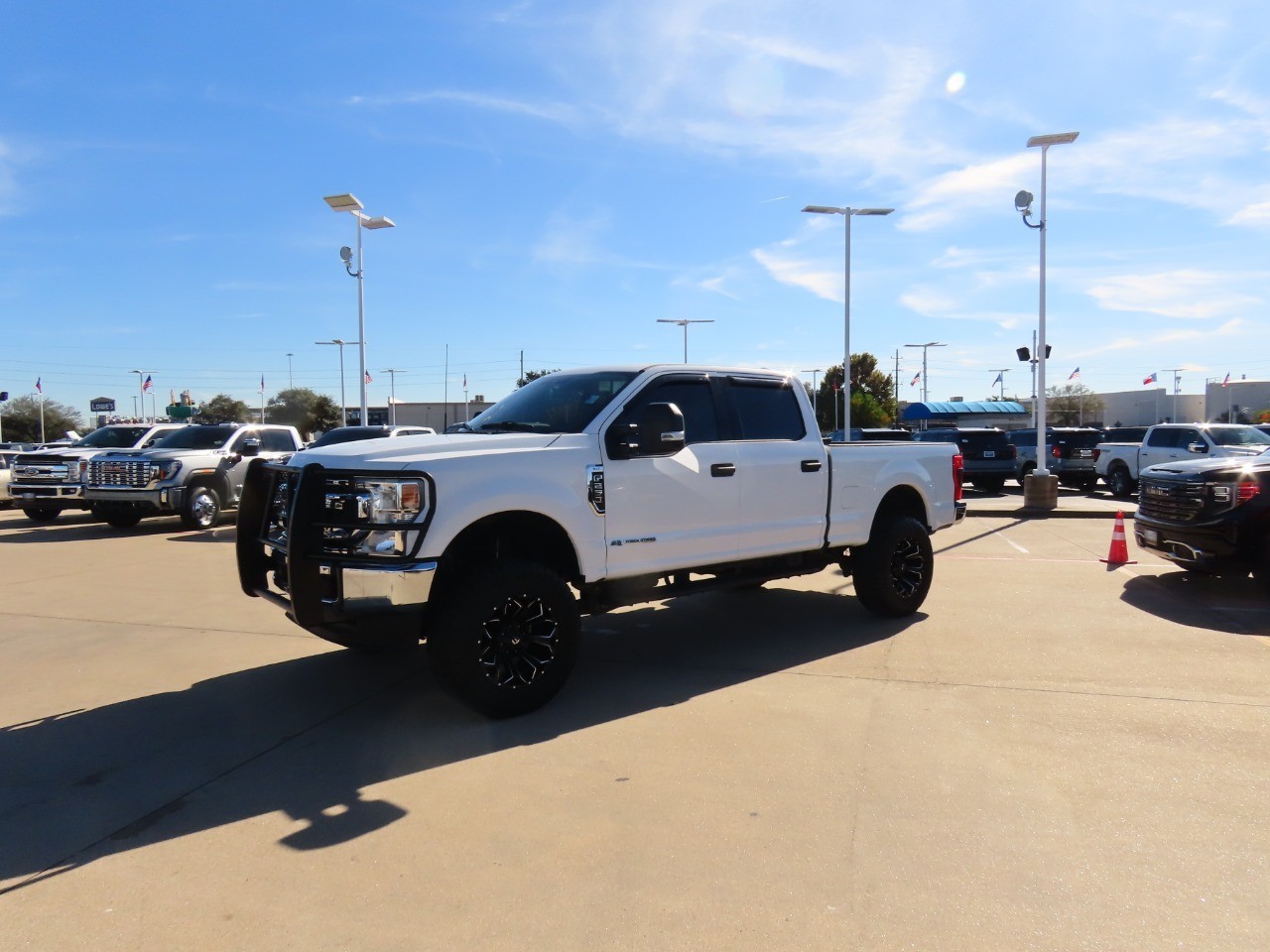 2022 Ford Super Duty F-250 SRW XLT Oxford White at Planet Ford