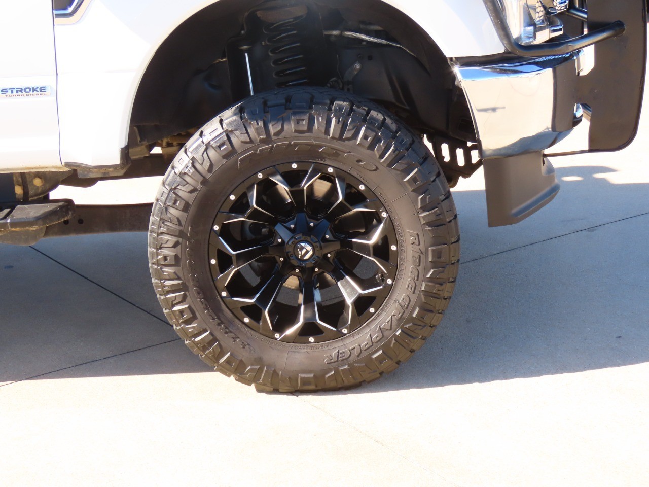 2022 Ford Super Duty F-250 SRW XLT Oxford White at Planet Ford