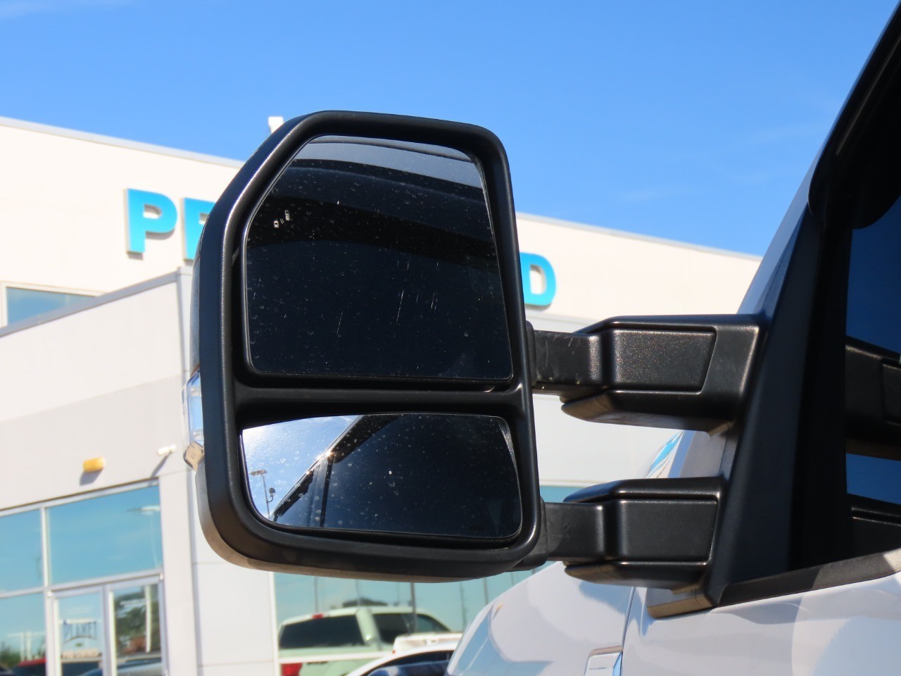 2022 Ford Super Duty F-250 SRW XLT Oxford White at Planet Ford