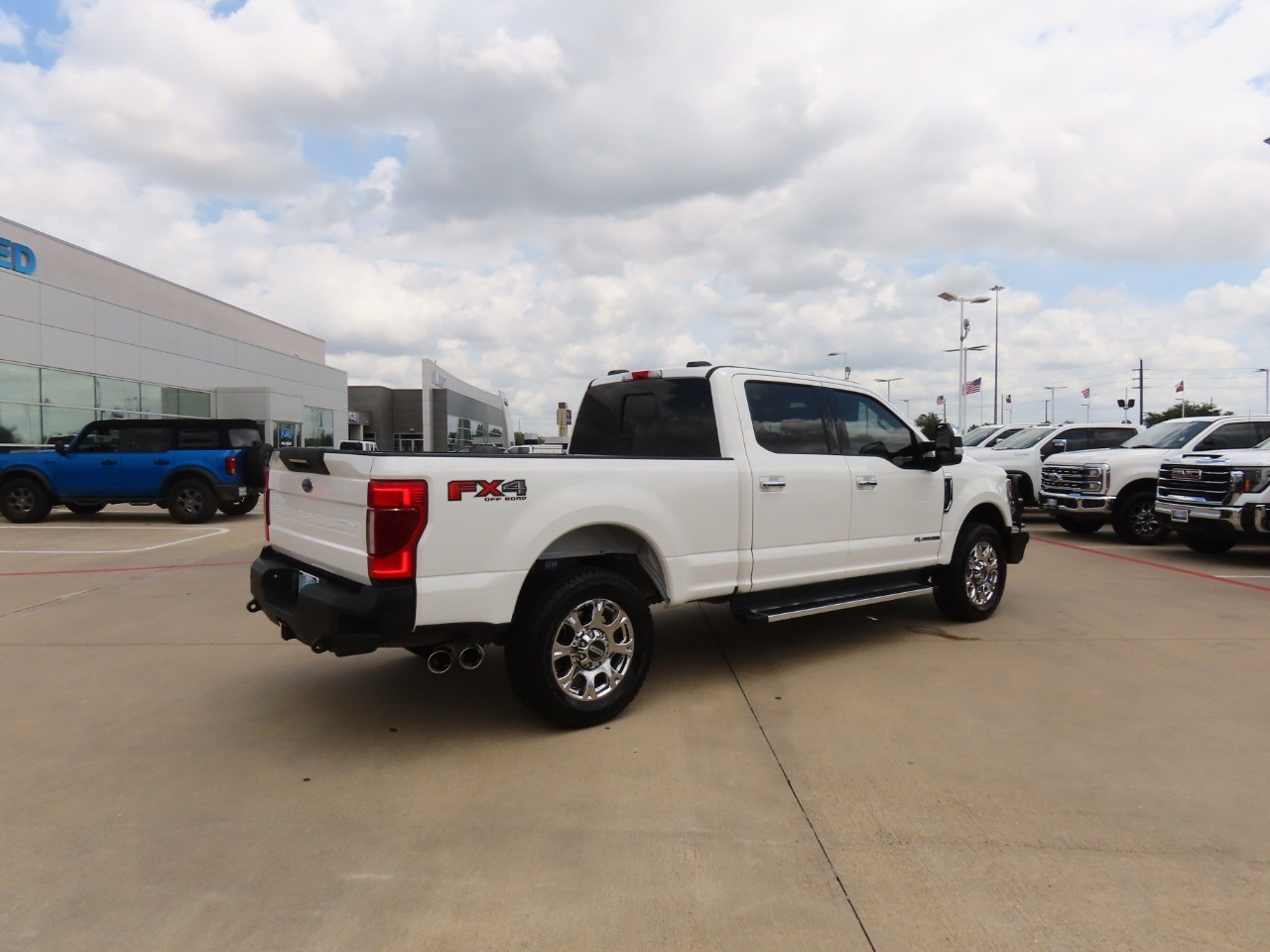2022 Ford Super Duty F-250 SRW LARIAT - 10