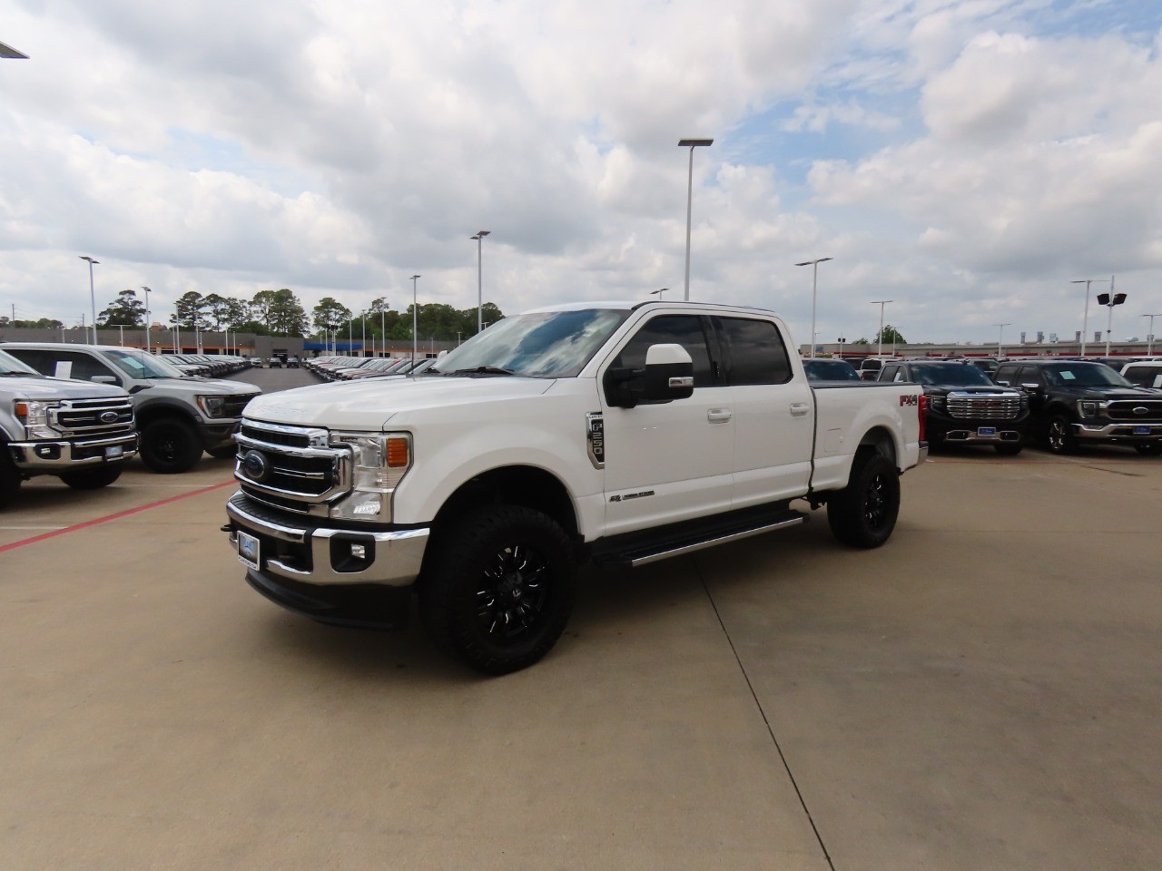2021 Ford Super Duty F-250 SRW LARIAT Star White Metallic Tri-Coat at Planet Ford
