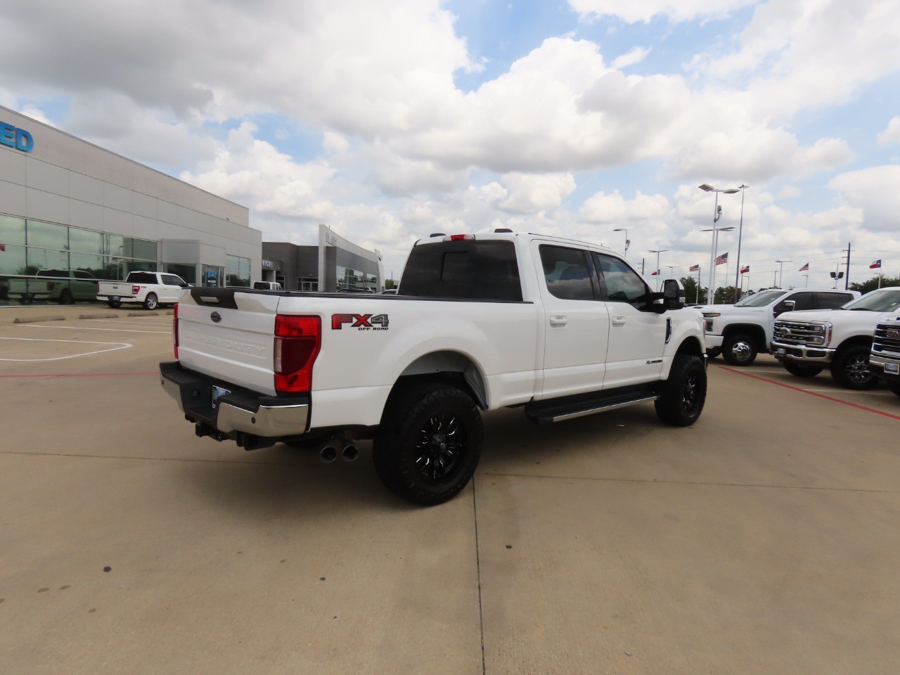 2021 Ford Super Duty F-250 SRW LARIAT Star White Metallic Tri-Coat at Planet Ford