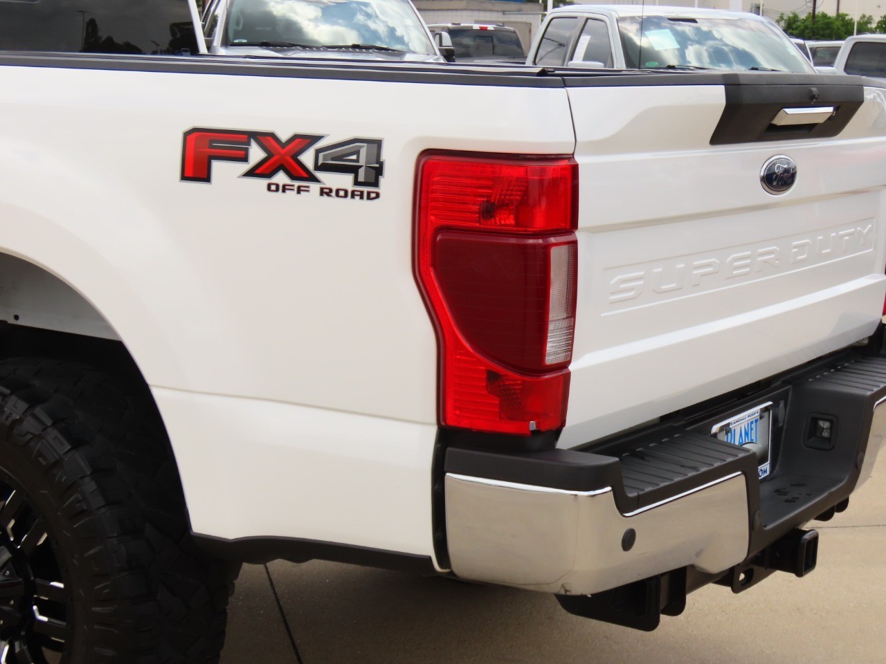 2021 Ford Super Duty F-250 SRW LARIAT Star White Metallic Tri-Coat at Planet Ford