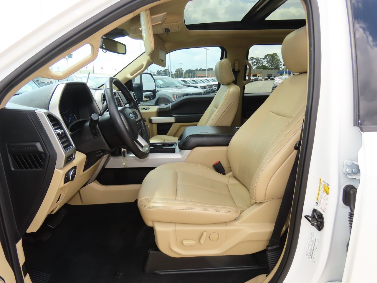2021 Ford Super Duty F-250 SRW LARIAT Star White Metallic Tri-Coat at Planet Ford