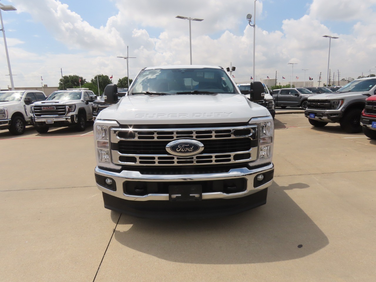 2025 Ford Super Duty F-250 SRW XLT - 4
