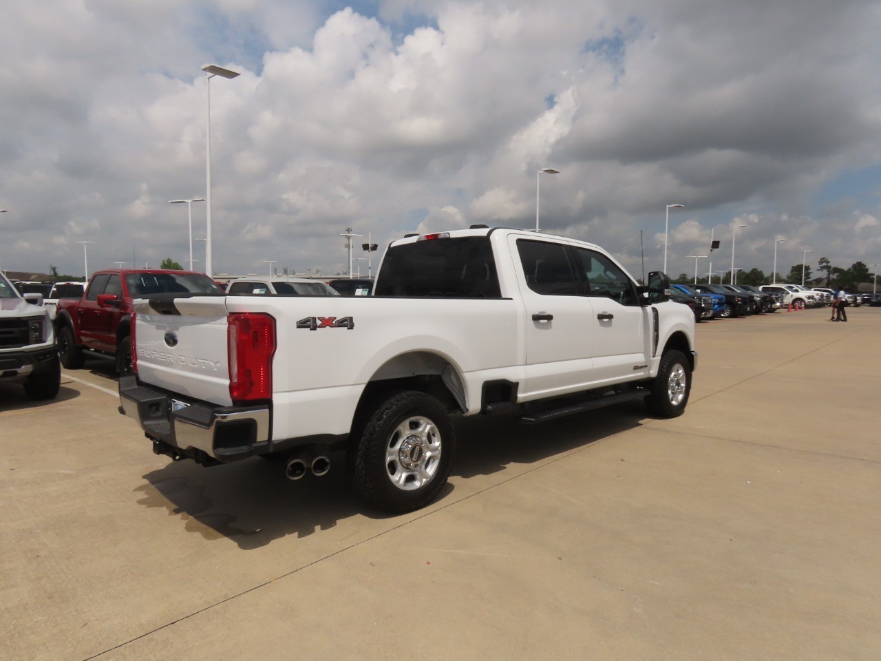 2025 Ford Super Duty F-250 SRW XLT - 10