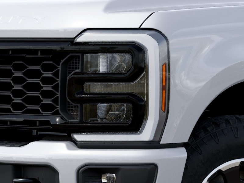 2027 Ford Super Duty F-250 SRW photo 20 of 24