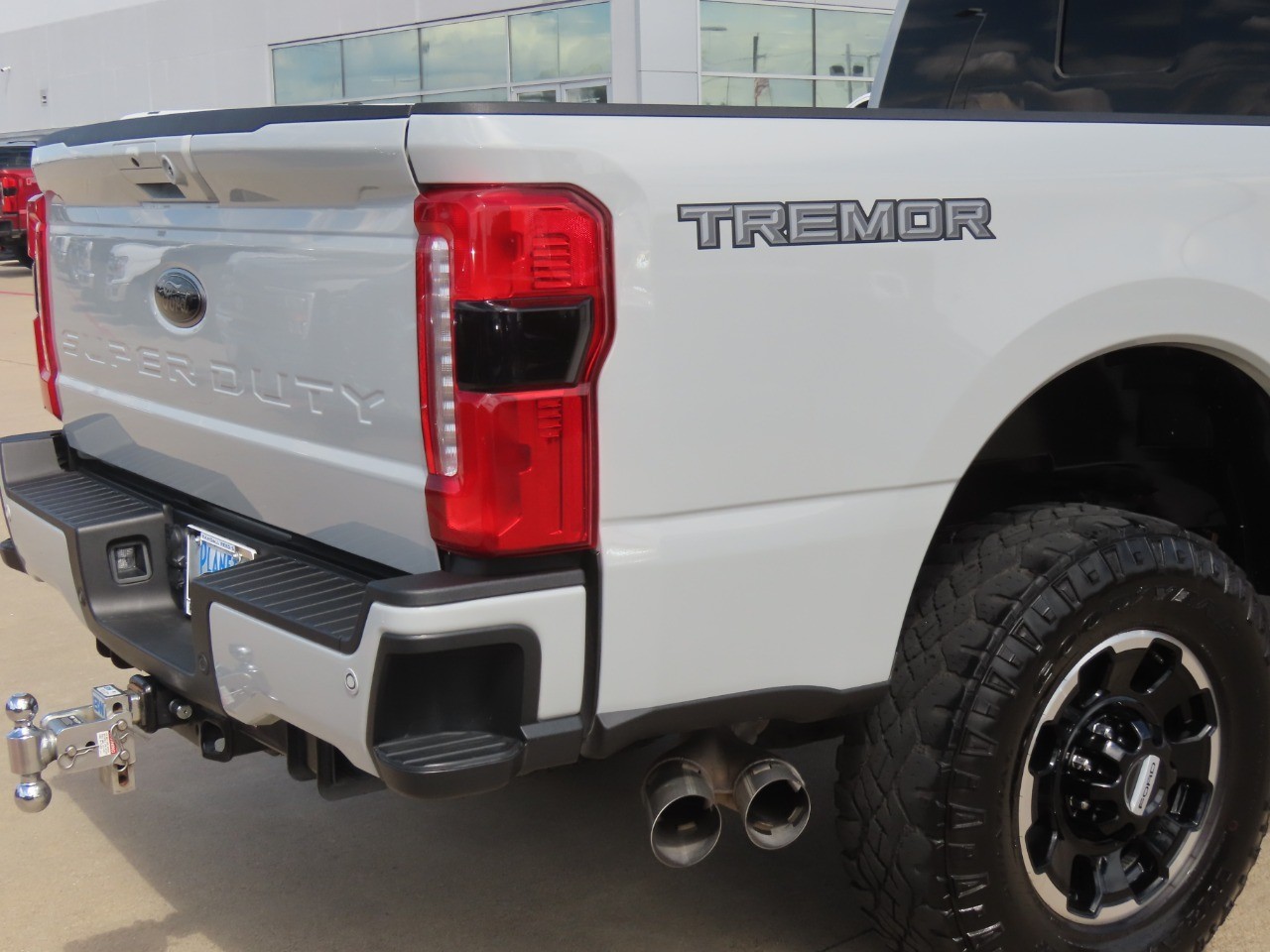 2025 Ford Super Duty F-250 SRW photo 12 of 32