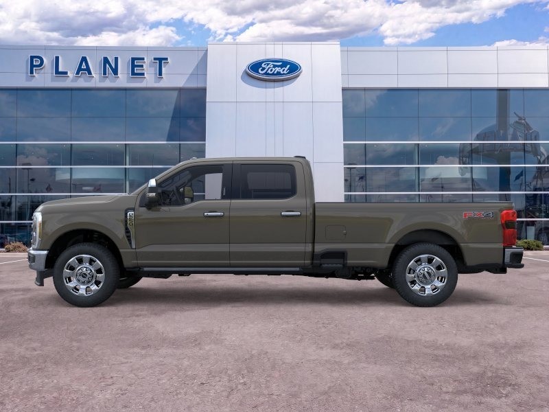 2027 Ford Super Duty F-250 SRW photo 3 of 16