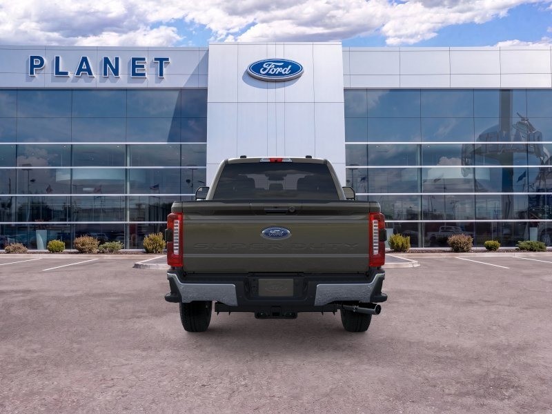 2027 Ford Super Duty F-250 SRW photo 5 of 16