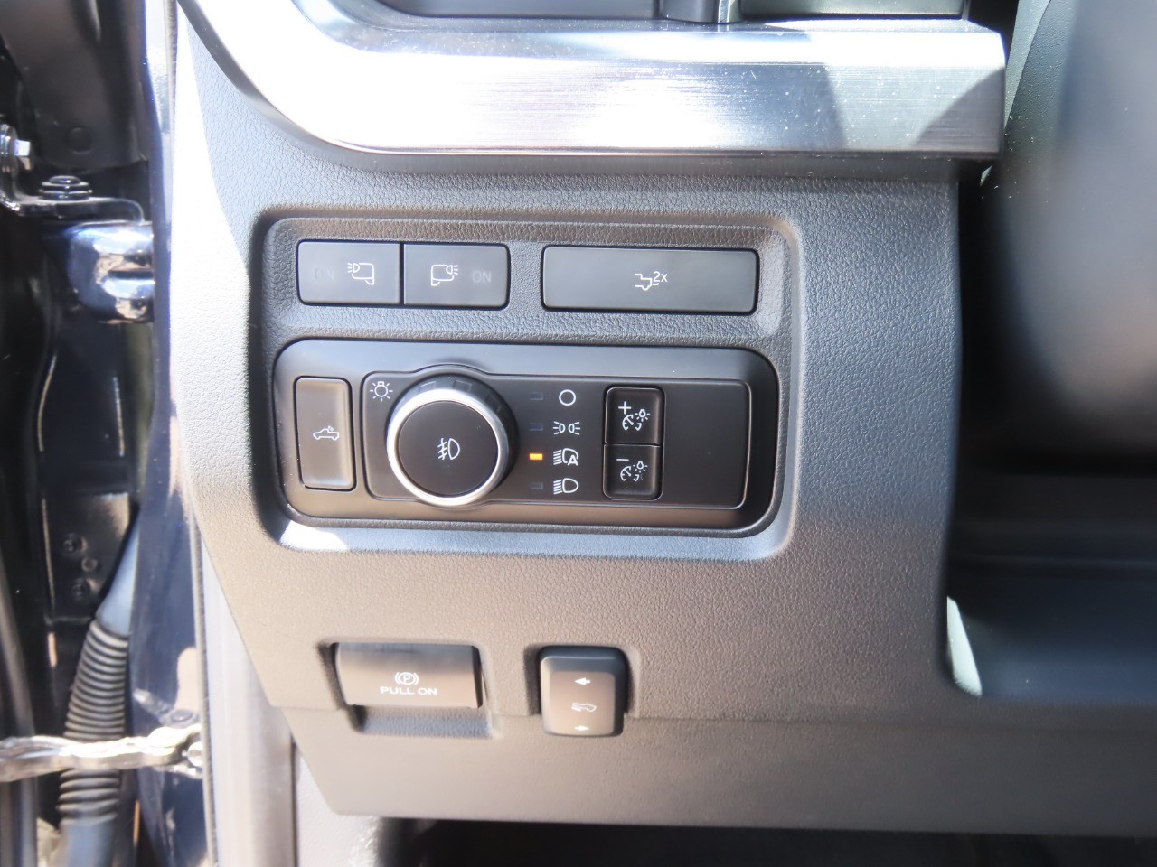 2023 Ford Super Duty F-250 SRW LARIAT Antimatter Blue Metallic at Planet Ford