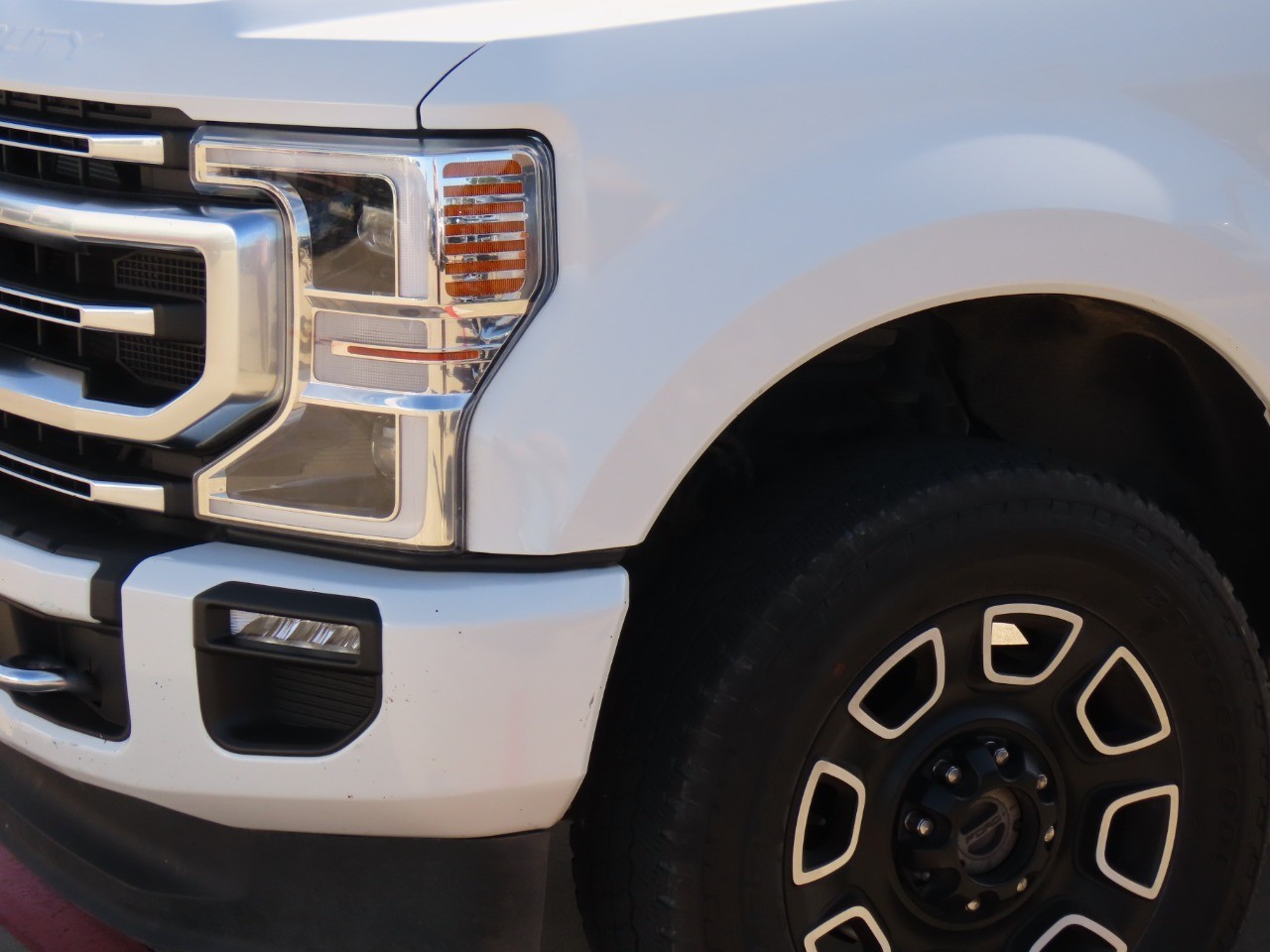 2022 Ford Super Duty F-250 SRW Platinum STAR WHITE at Planet Ford