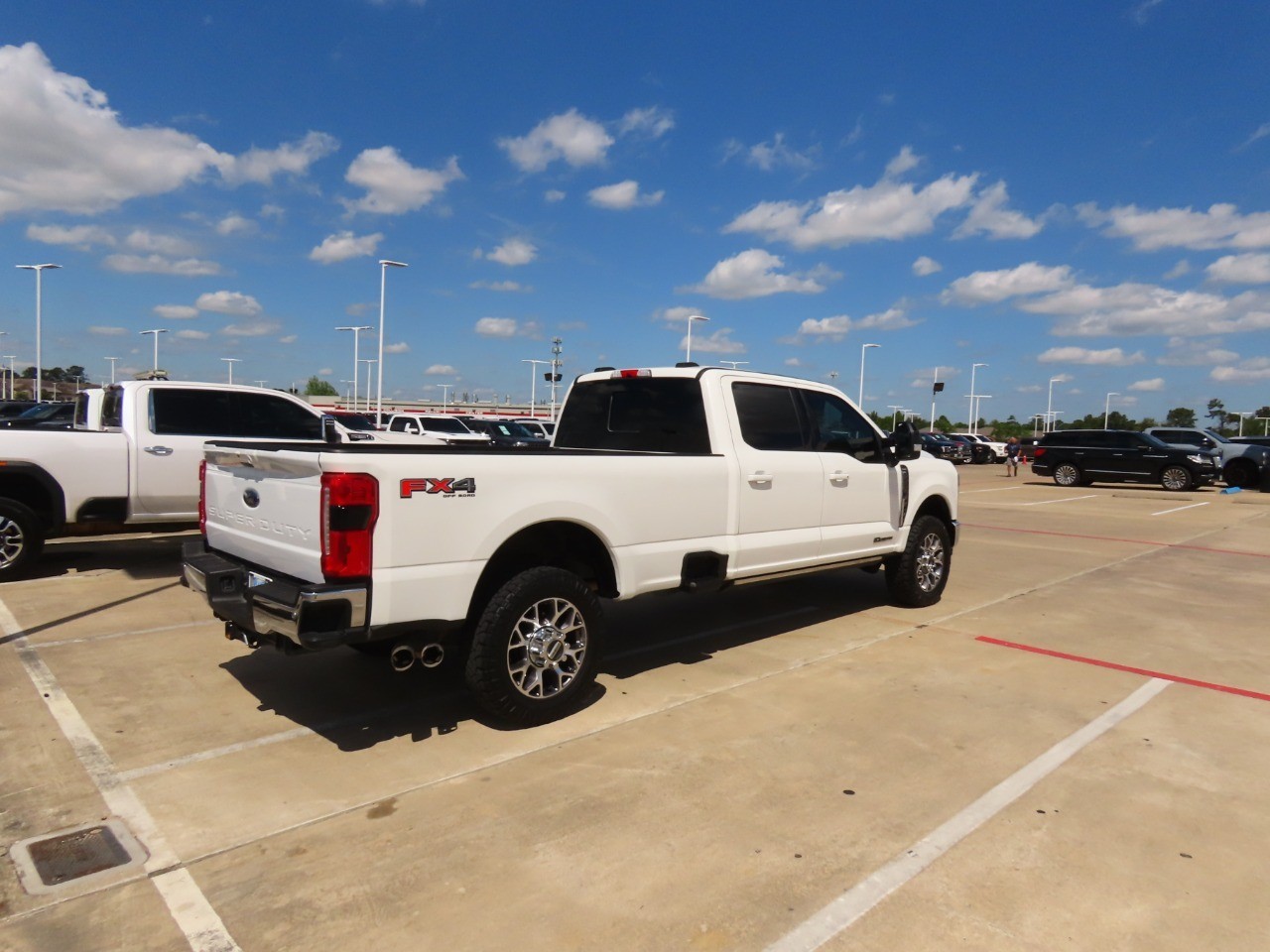 2024 Ford Super Duty F-250 SRW LARIAT - 10