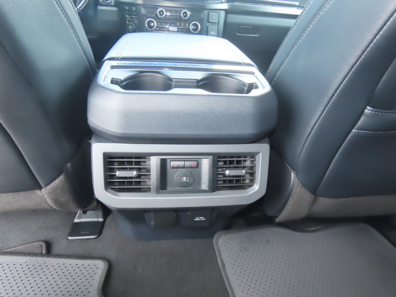 2023 Ford Super Duty F-250 SRW LARIAT Oxford White at Planet Ford