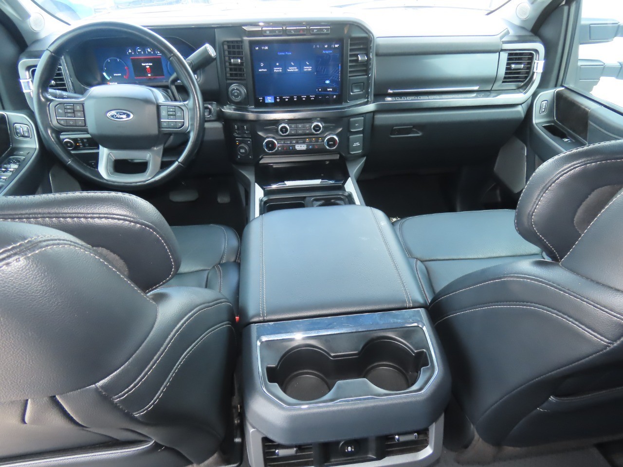 2023 Ford Super Duty F-250 SRW LARIAT Oxford White at Planet Ford