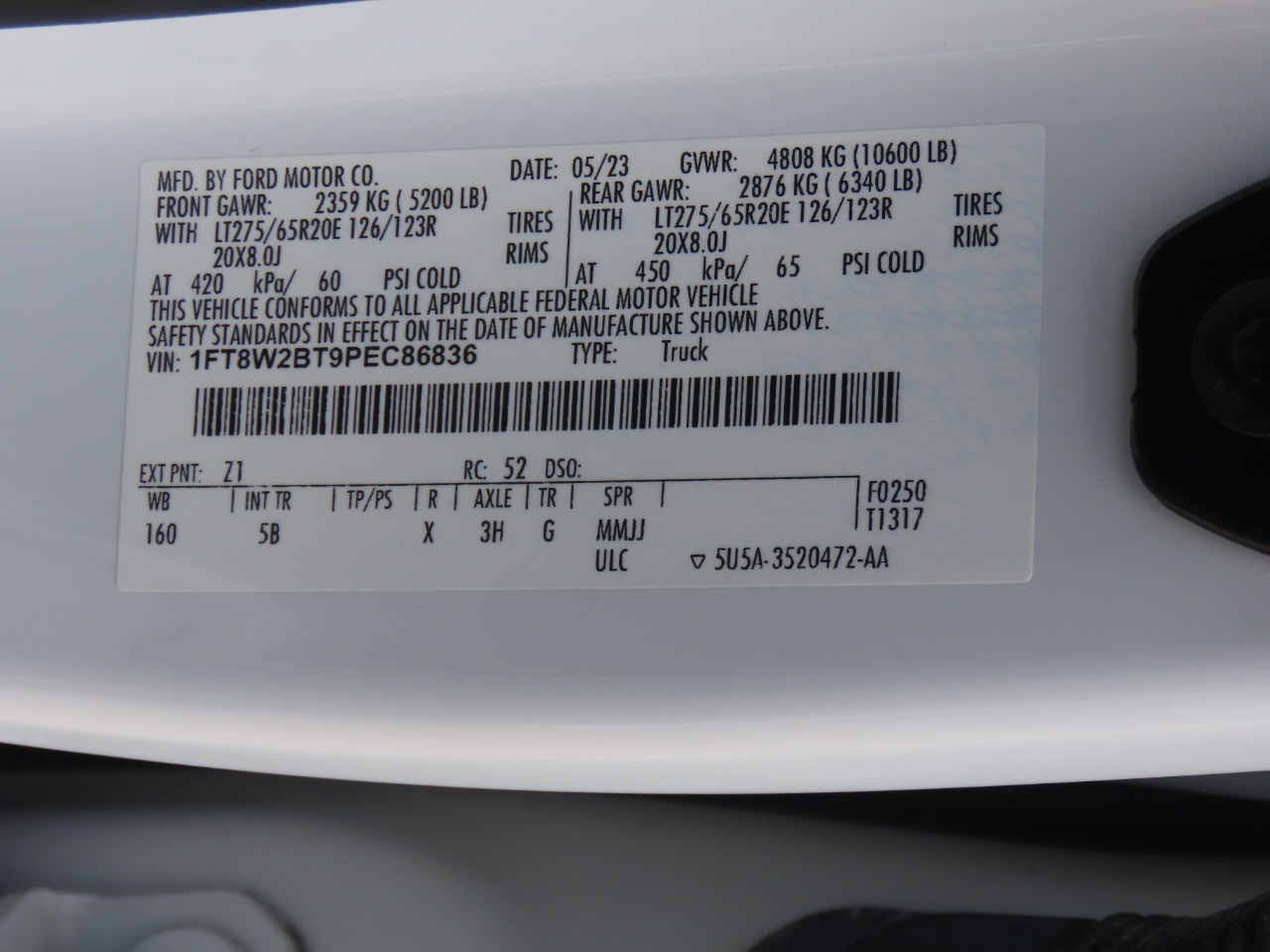 2023 Ford Super Duty F-250 SRW LARIAT Oxford White at Planet Ford