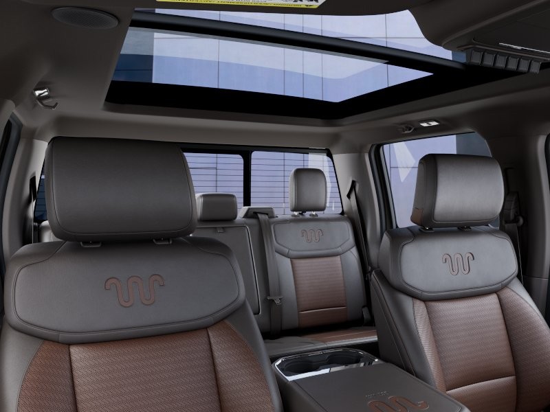 2027 Ford Super Duty F-350 SRW photo 24 of 24