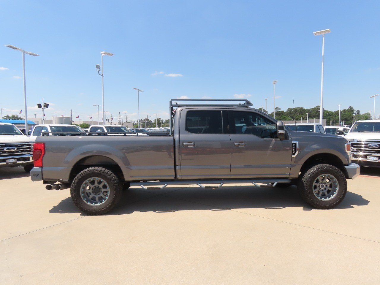 2022 Ford Super Duty F-350 SRW LARIAT - 9
