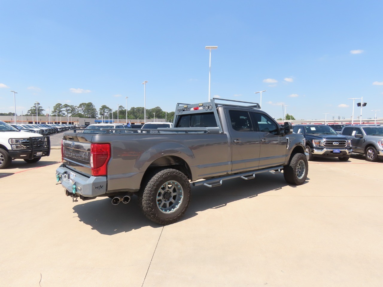 2022 Ford Super Duty F-350 SRW LARIAT - 10