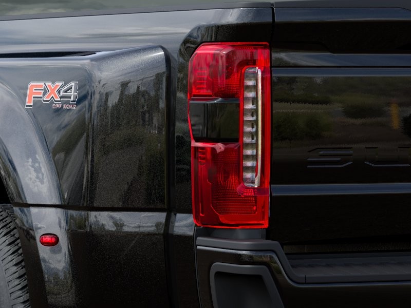 2027 Ford Super Duty F-350 DRW photo 23 of 24