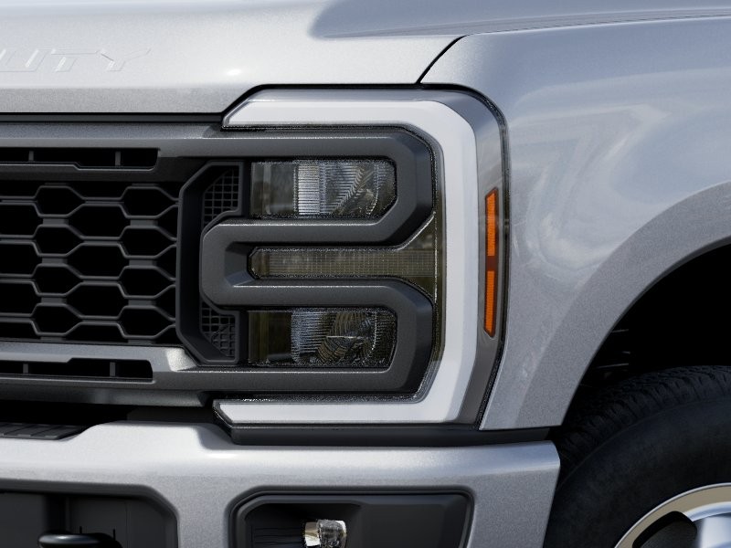 2027 Ford Super Duty F-350 DRW photo 20 of 24