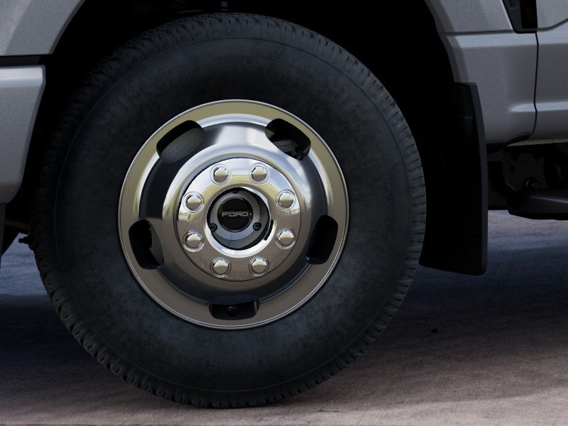 2027 Ford Super Duty F-350 DRW photo 21 of 24