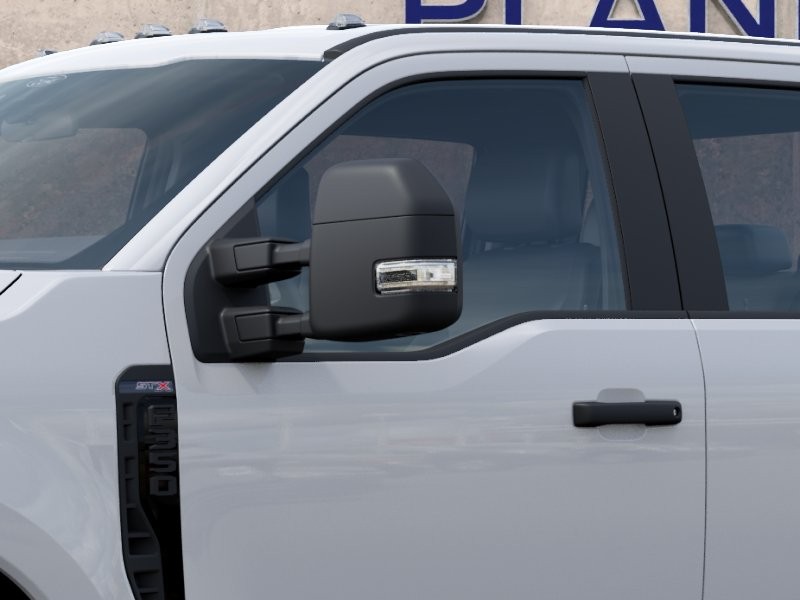 2027 Ford Super Duty F-350 DRW photo 22 of 24