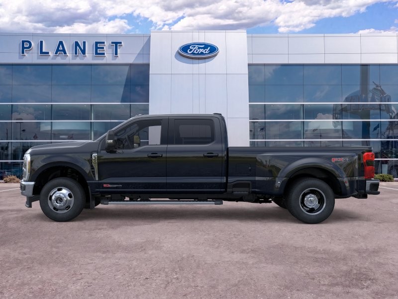2026 Ford Super Duty F-350 DRW LARIAT Agate Black Metallic at Planet Ford