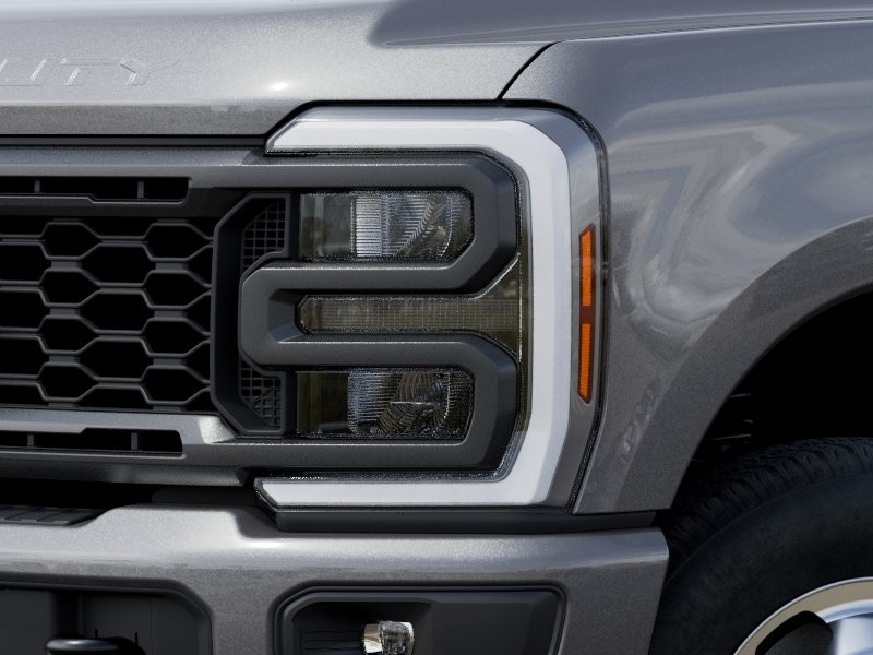 2027 Ford Super Duty F-350 DRW photo 20 of 24