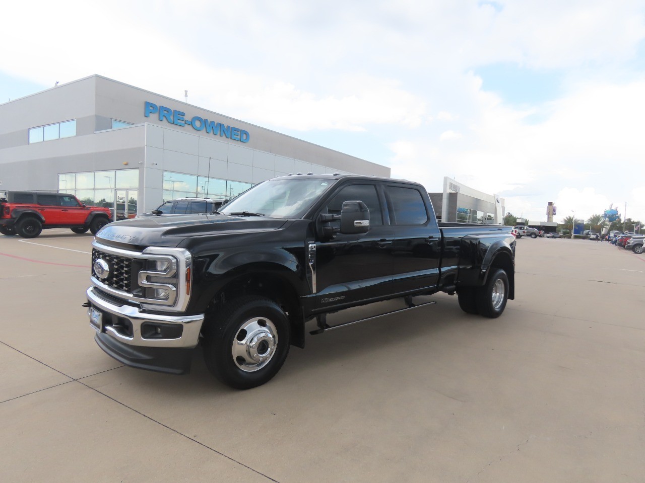 2025 Ford Super Duty F-350 DRW LARIAT Agate Black Metallic at Planet Ford