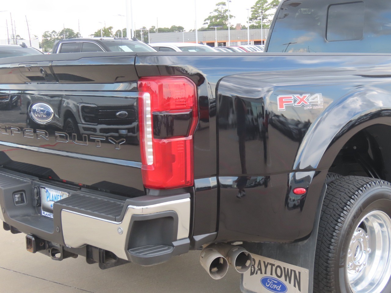 2025 Ford Super Duty F-350 DRW LARIAT Agate Black Metallic at Planet Ford