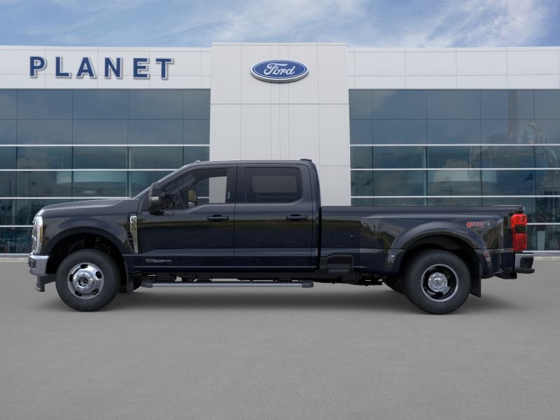 2026 Ford Super Duty F-350 DRW LARIAT Agate Black Metallic at Planet Ford