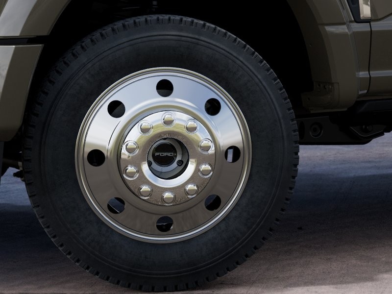2027 Ford Super Duty F-450 DRW photo 21 of 24