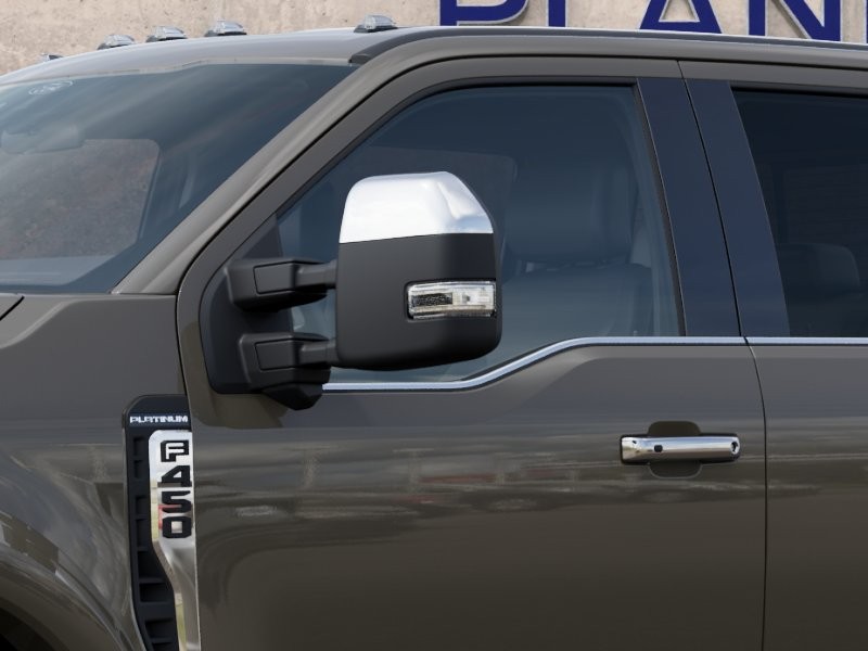 2027 Ford Super Duty F-450 DRW photo 22 of 24