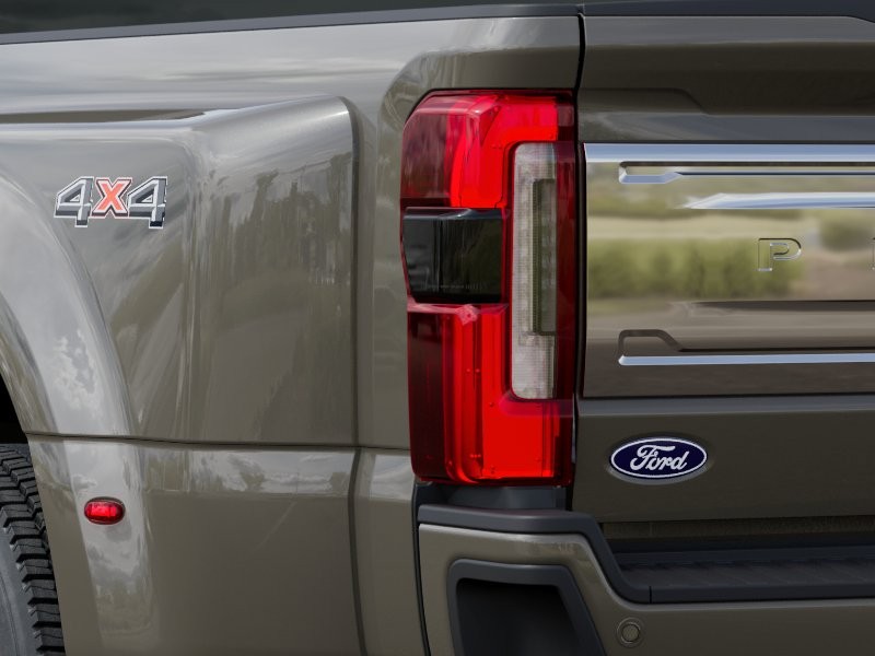 2027 Ford Super Duty F-450 DRW photo 23 of 24