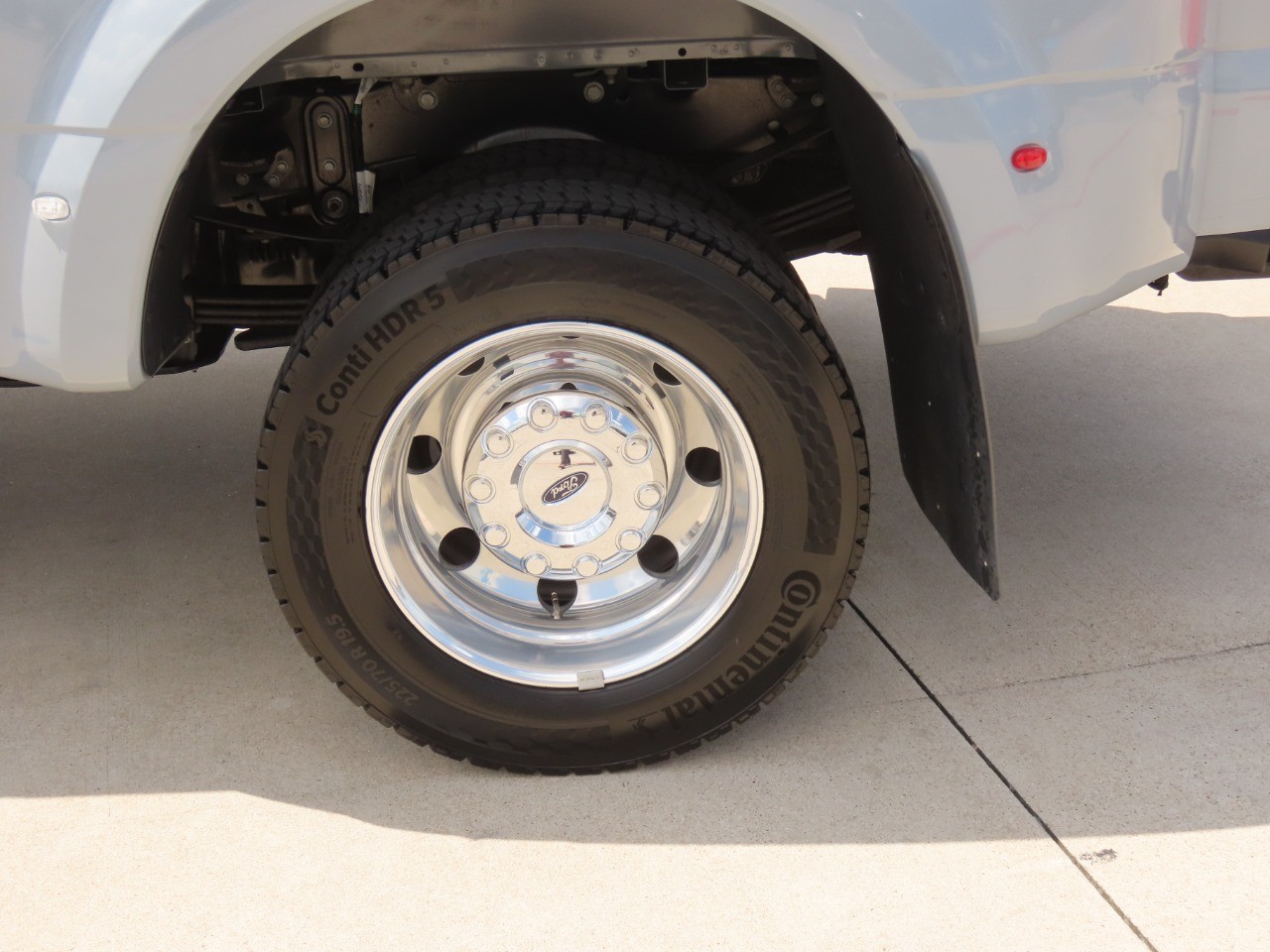 2026 Ford Super Duty F-450 DRW Platinum Glacier Gray Metallic Tri-Coat at Planet Ford